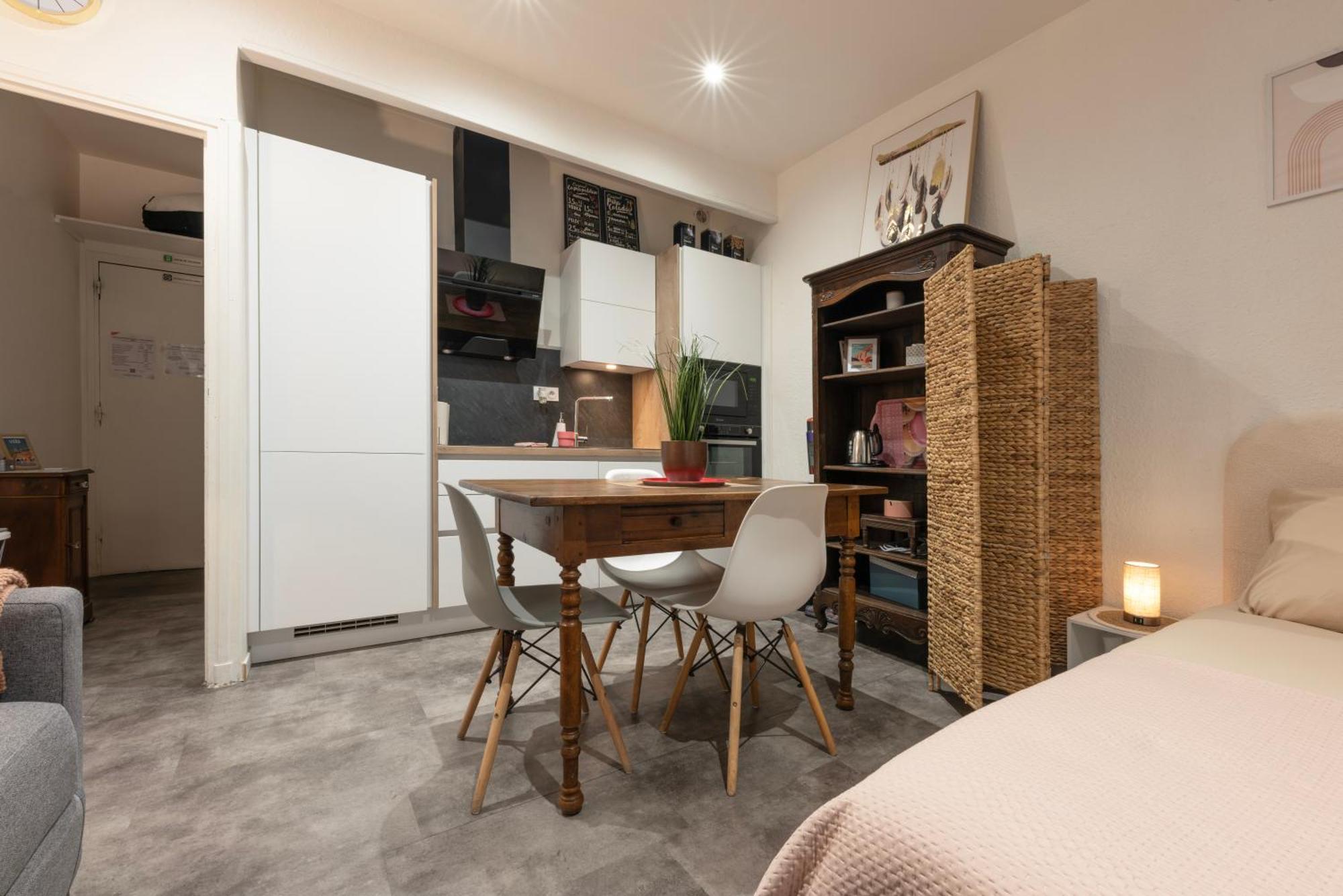 La Casita - Studio Confort Avec Parking Prive - Lit Douillet - Centre Uzes, Pont Du Gard Zewnętrze zdjęcie